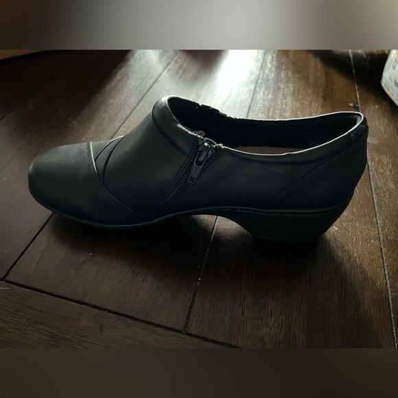 Clarks Channing Essa RIGHT shoe ONLY 8.5W for replacement, comfort, amputee. - Picture 5 of 5